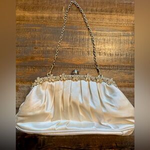 Elegant Cream Evening Clutch
